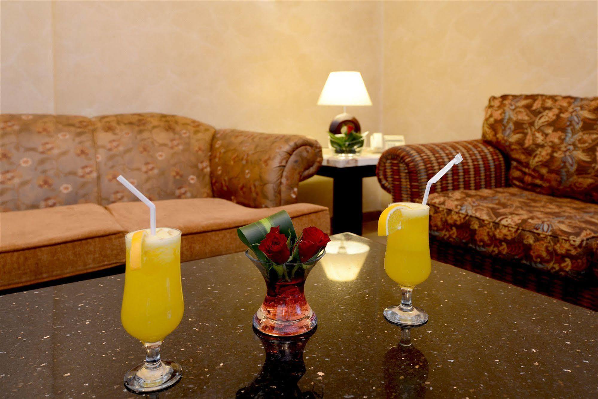 Boudl Al Olaya Hotel Riyadh Bagian luar foto